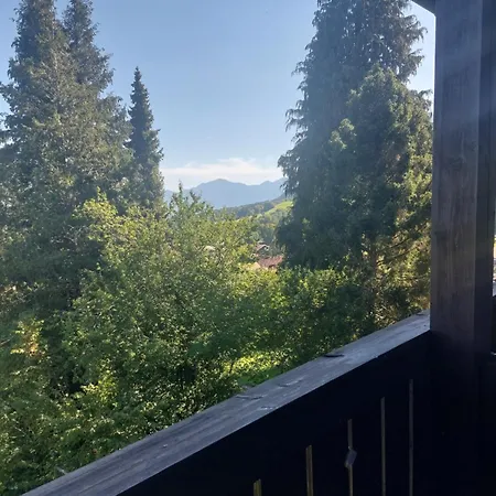 Schoenblick Apartment *