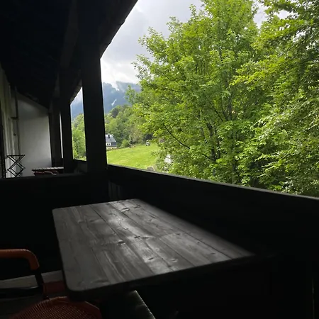 Schoenblick アパート *